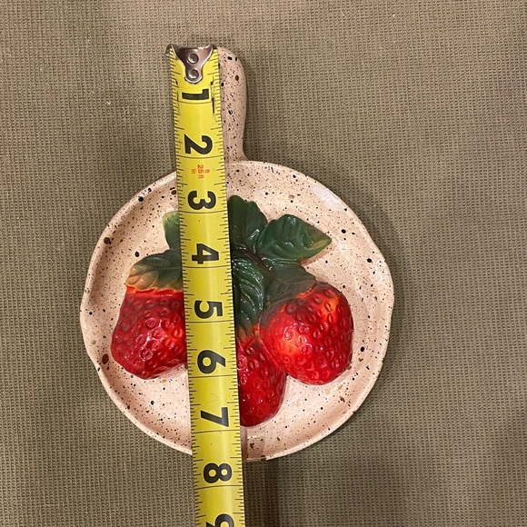 Vintage Fruit-Themed Ceramic Wall Decor - Set of 2 - Picture 5 of 7